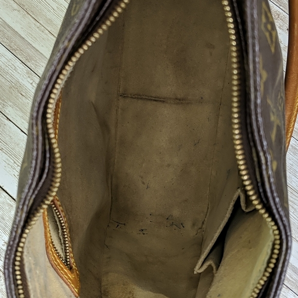 Louis Vuitton Monogram Looping GM Vintage Purse - Picture 12 of 16